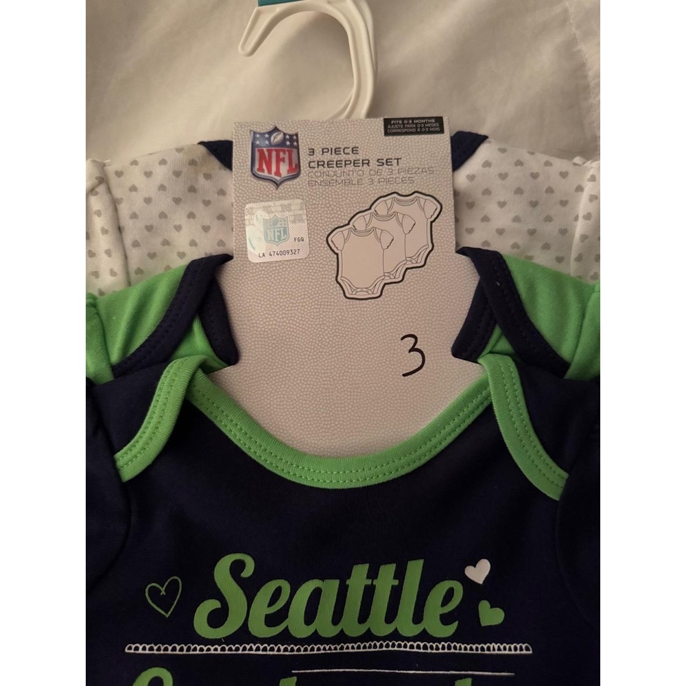NWT Seattle Seahawks 3-Piece Baby Bodysuit Set – Size 6–9 Months - Picture 3 of 4